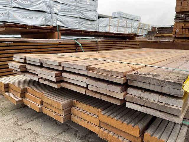Massaranduba hardhouten schuttingplanken 16x140mm, lengte 400cm (30x) - afbeelding 3 van  3