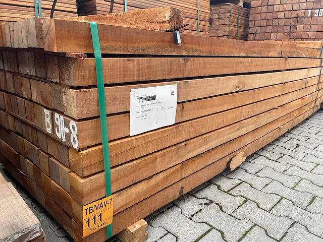 Massaranduba palen fijnbezaagd 3050x70x70mm (104x) - afbeelding 2 van  3