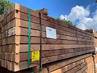 Massaranduba palen fijnbezaagd 3050x70x70mm (104x) - afbeelding 2 van  3