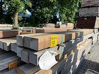 Massaranduba palen geschaafd 2500x90x90mm (17x) - afbeelding 2 van  3