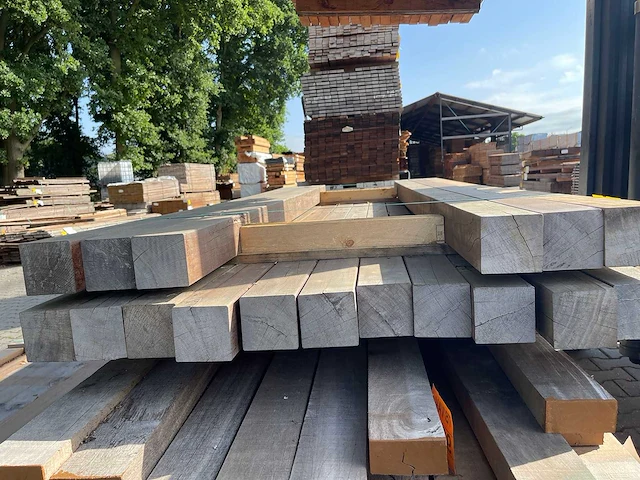 Massaranduba palen geschaafd 2500x90x90mm (17x) - afbeelding 3 van  3