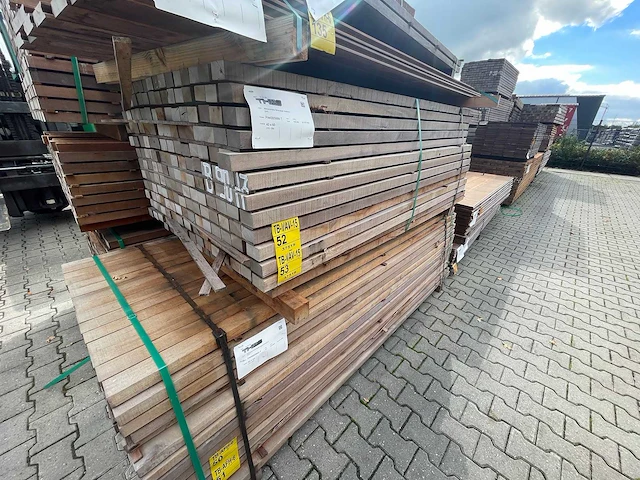 Massaranduba regels fijnbezaagd 2000x60x40mm (105x) - afbeelding 4 van  4