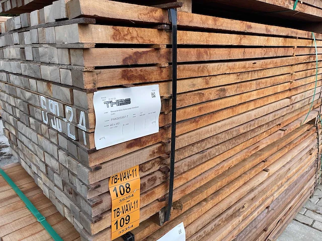 Massaranduba regels fijnbezaagd 2500x60x40mm (105x) - afbeelding 4 van  4