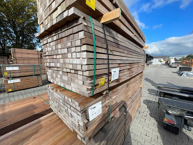 Massaranduba regels fijnbezaagd 3000x60x40mm (210x) - afbeelding 4 van  4