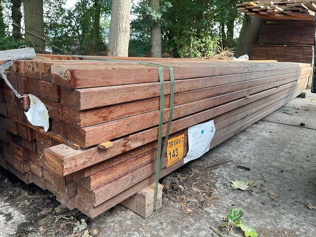 Massaranduba regels fijnbezaagd 3650x70x40mm (115x) - afbeelding 2 van  3