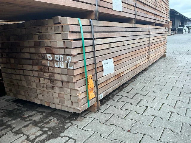 Massaranduba regels fijnbezaagd 4000x60x40mm (105x) - afbeelding 3 van  3