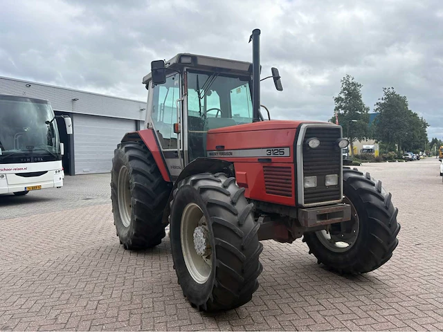 Massey ferguson - 1990 - 3125 - tweewielaangedreven landbouwtractor - afbeelding 3 van  56
