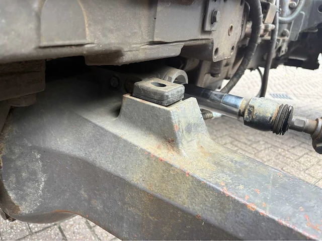 Massey ferguson - 1990 - 3125 - tweewielaangedreven landbouwtractor - afbeelding 16 van  56