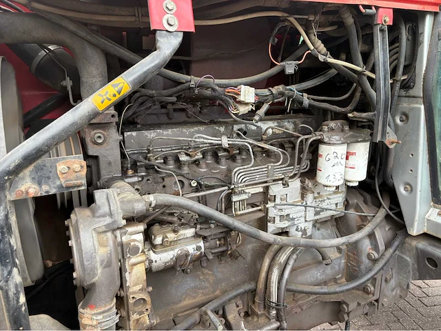 Massey ferguson - 1990 - 3125 - tweewielaangedreven landbouwtractor - afbeelding 32 van  56