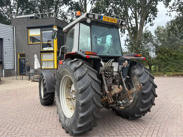 Massey ferguson - 1990 - 3125 - tweewielaangedreven landbouwtractor - afbeelding 45 van  56