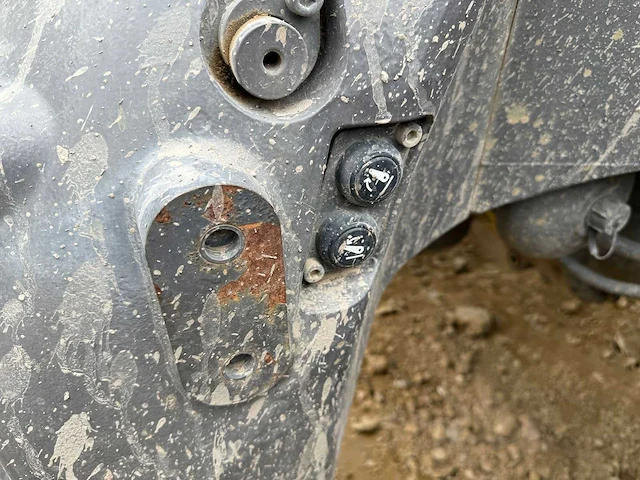 Massey-ferguson - 2019 - 7724s - dyna vt transmissie - vierwielaangedreven landbouwtractor - afbeelding 2 van  20