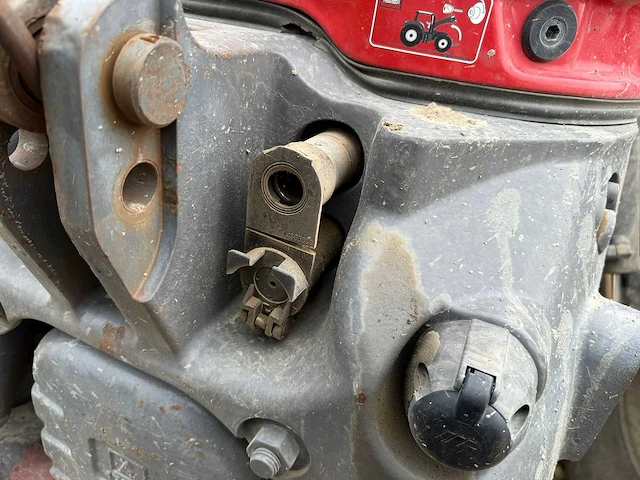 Massey-ferguson - 2019 - 7724s - dyna vt transmissie - vierwielaangedreven landbouwtractor - afbeelding 3 van  20