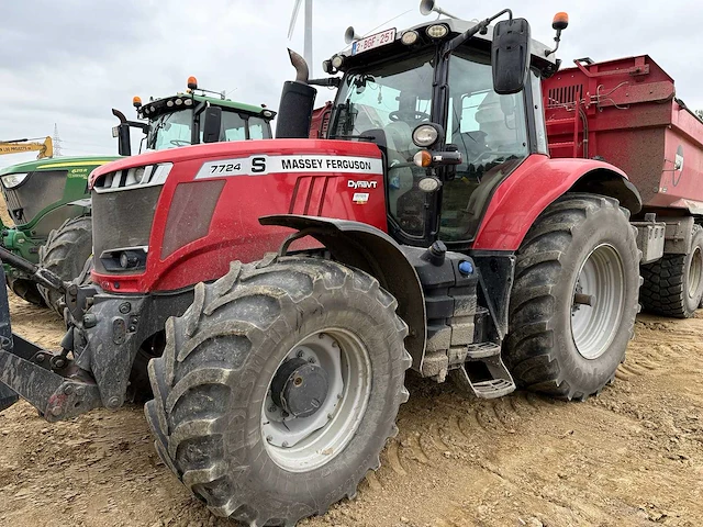 Massey-ferguson - 2019 - 7724s - dyna vt transmissie - vierwielaangedreven landbouwtractor - afbeelding 1 van  20