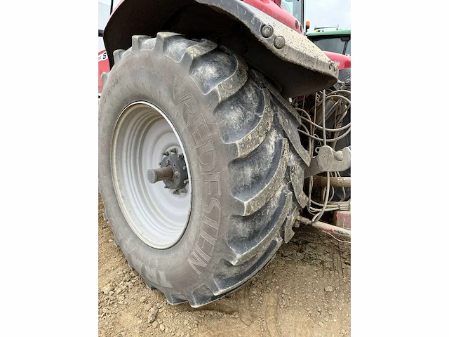 Massey-ferguson - 2019 - 7724s - dyna vt transmissie - vierwielaangedreven landbouwtractor - afbeelding 17 van  20