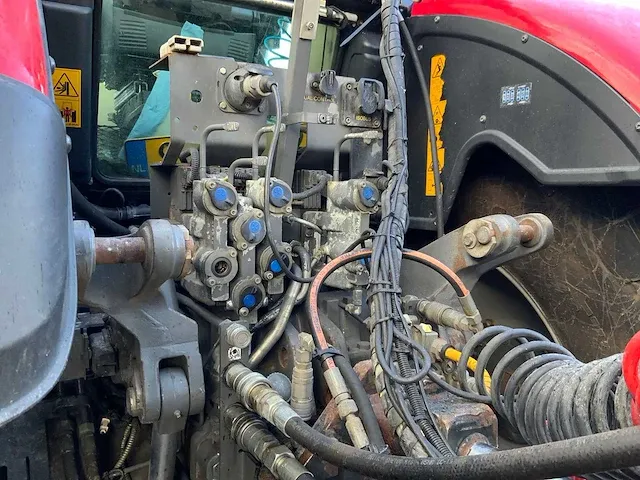 Massey ferguson - 8690 - vierwielaangedreven landbouwtractor - afbeelding 7 van  28