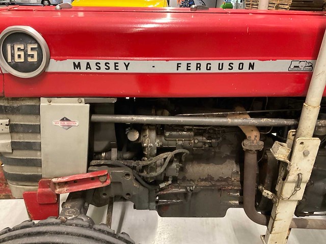 Massey ferguson 165 smalspoor oldtimer tractor - afbeelding 18 van  18