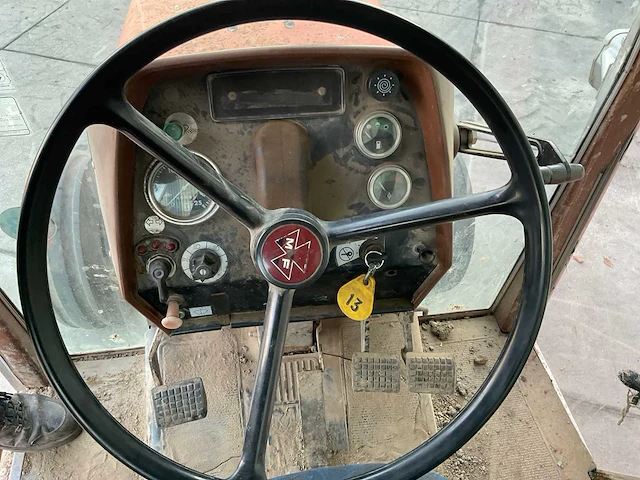 Massey ferguson 2620 tweewielaangedreven landbouwtractor - afbeelding 19 van  29