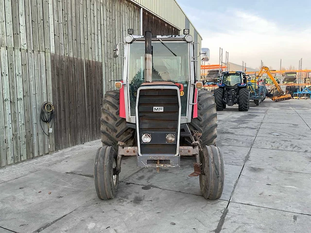 Massey ferguson 2620 tweewielaangedreven landbouwtractor - afbeelding 23 van  29