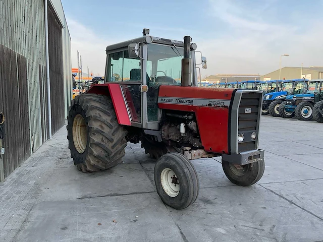 Massey ferguson 2620 tweewielaangedreven landbouwtractor - afbeelding 24 van  29
