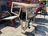 Massey ferguson 35 en 135 cabine tractor onderdelen - afbeelding 5 van  7