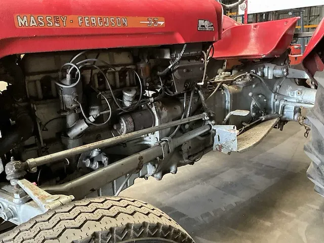 Massey ferguson 35 oldtimer tractor - afbeelding 2 van  15