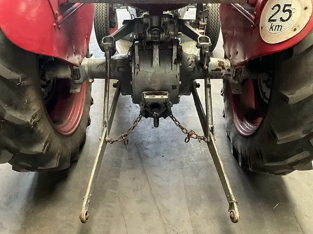 Massey ferguson 35 oldtimer tractor - afbeelding 7 van  15