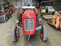 Massey ferguson 35 oldtimer tractor - afbeelding 8 van  15