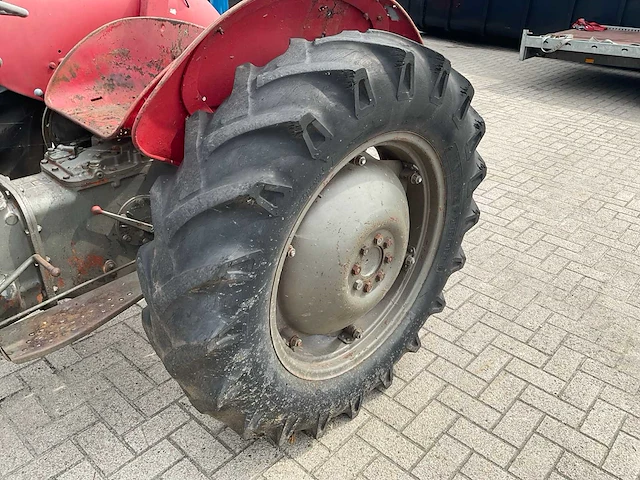 Massey ferguson 35 tweewielaangedreven landbouwtractor - afbeelding 4 van  20
