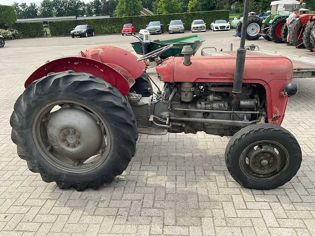 Massey ferguson 35 tweewielaangedreven landbouwtractor - afbeelding 15 van  20