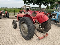 Massey ferguson 35 tweewielaangedreven landbouwtractor - afbeelding 18 van  20