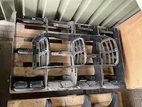 Massey ferguson cabinetrap rechts (5x) - afbeelding 1 van  3