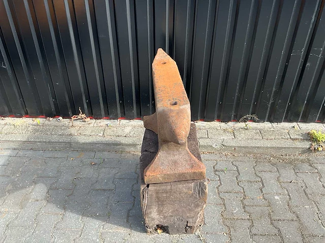 Massief aambeeld 100cm - afbeelding 3 van  4