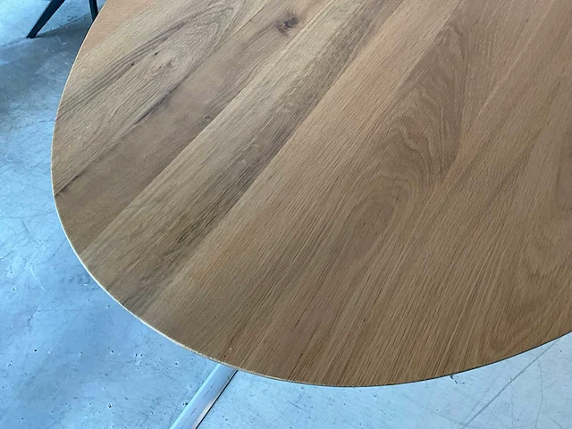 Massief eiken ovale eetkamertafel - afbeelding 4 van  5