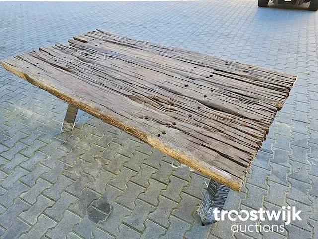 Massief oud houten eettafel incl. stalen onderstel 199cm breedte 100-102cm hoogte 79cm - afbeelding 4 van  5