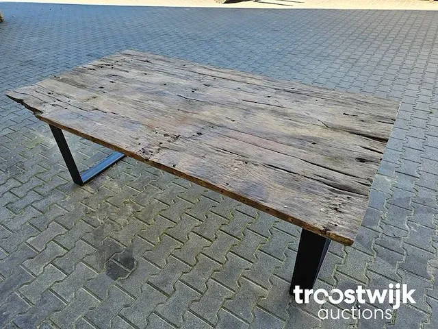 Massief oud houten eettafel incl. stalen onderstel 201cm breedte 99-106cm hoogte 74cm - afbeelding 4 van  5
