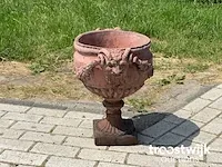 Massief stenen franse plantenbak
