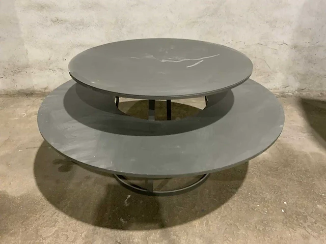 Massieve picknicktafel - afbeelding 1 van  6