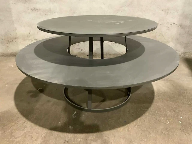 Massieve picknicktafel - afbeelding 3 van  6