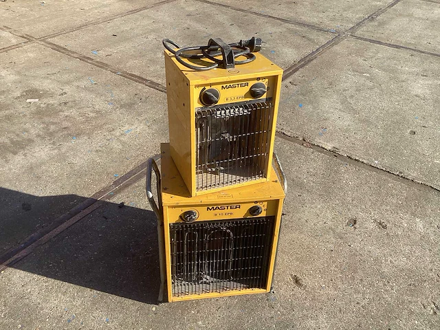 Master b 15 & b 3,3 heater (2x) - afbeelding 2 van  3