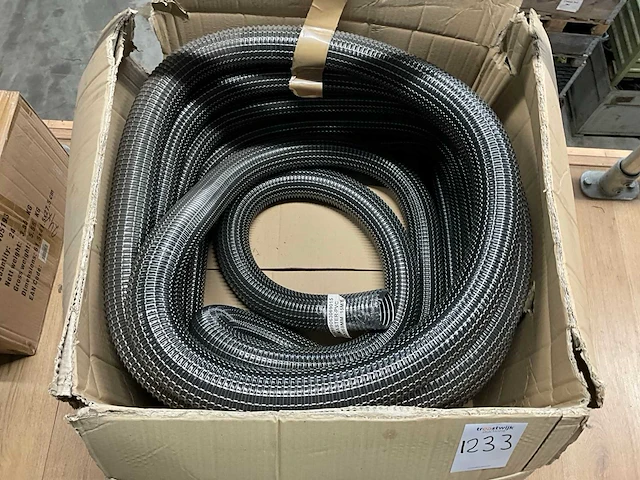Master-pvc 63x69 stofzuiger slang - afbeelding 1 van  3
