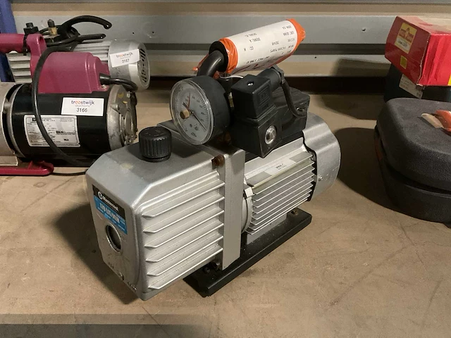 Mastercool 90066-2v-220 vacuümpomp - afbeelding 2 van  5