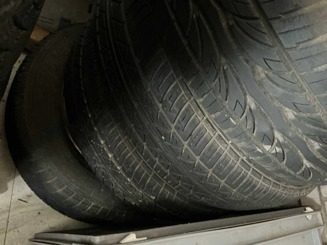 Mastersteel en interstate winter+ winter en zomerbanden (8x) - afbeelding 4 van  12