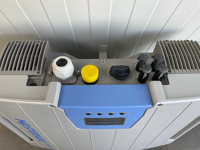 Mastervolt es5.0tl inverter/omvormer - afbeelding 2 van  5