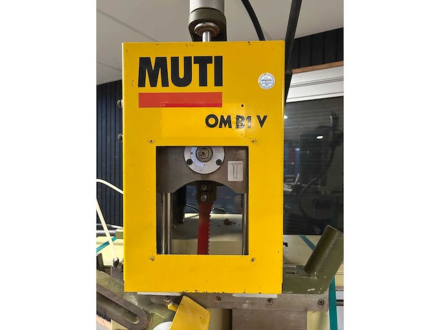 Masterwood om b1 v verticale gatensteek machine - afbeelding 10 van  14