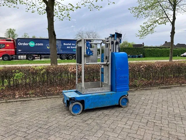 Masthoogwerker genie gr15 elektrisch 227kg 6.47m 2007 - afbeelding 1 van  1