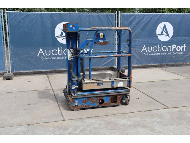 Masthoogwerker power tower nano sp elektrisch 200kg 4.5m 2014 - afbeelding 1 van  1