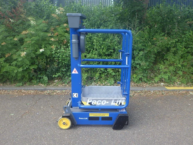 Masthoogwerker power towers pecolift 2014 - afbeelding 1 van  1