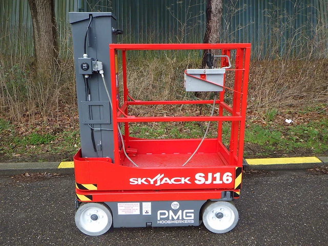 Masthoogwerker skyjack sj16 elektrisch 6.75m 2014 - afbeelding 1 van  1