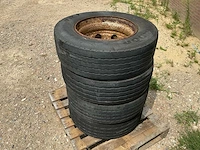 Matador 265/70 r19.5 op velg - afbeelding 2 van  9