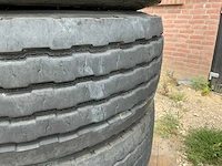 Matador 265/70 r19.5 op velg - afbeelding 7 van  9